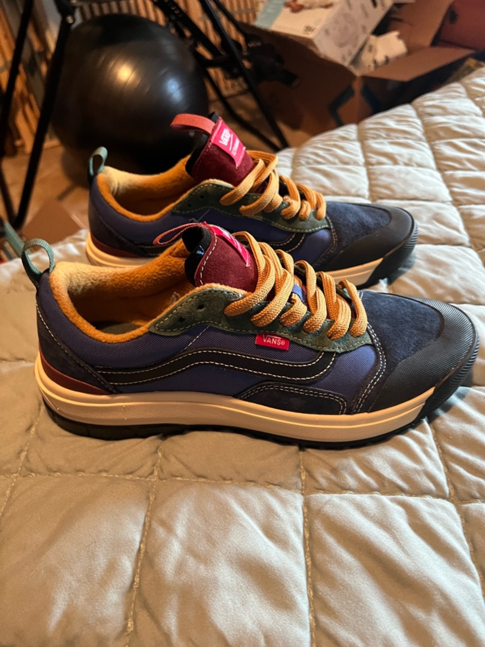 Vans Men's Navy Multi-Color MTE-1 sneakers